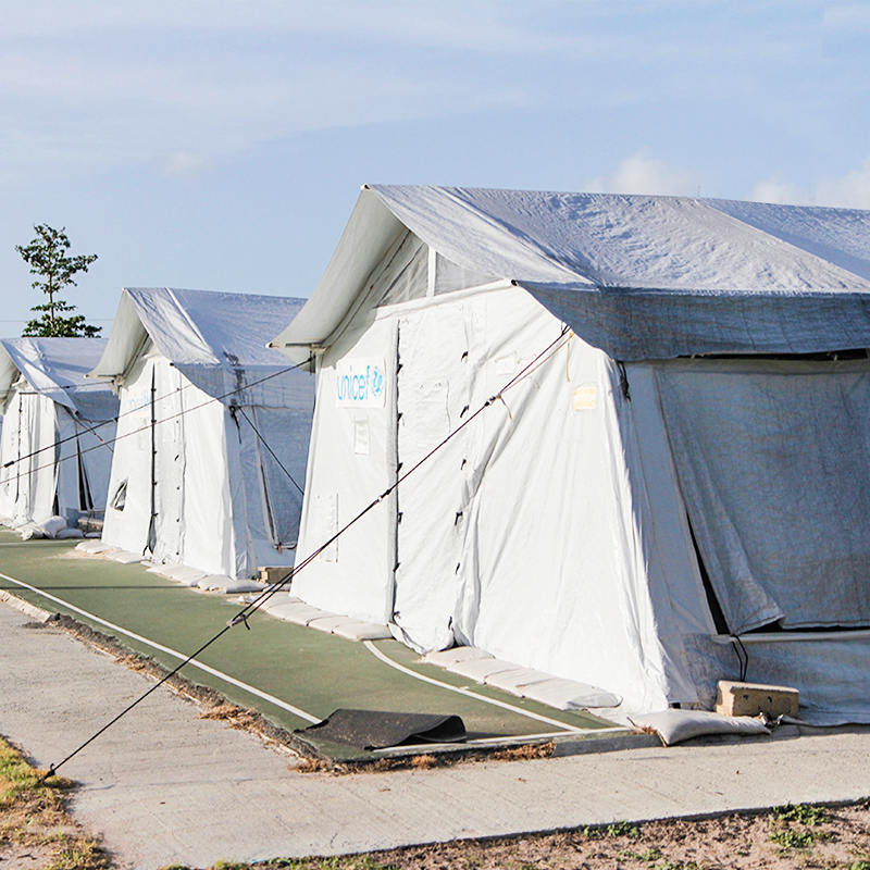 Tenda central multiuso padrão UNICEF de 72m² usada para armazenamento, hospital, dispensário, escola, escritório